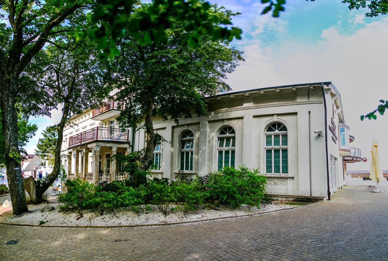Hotel Apollo دارووفكو المظهر الخارجي الصورة