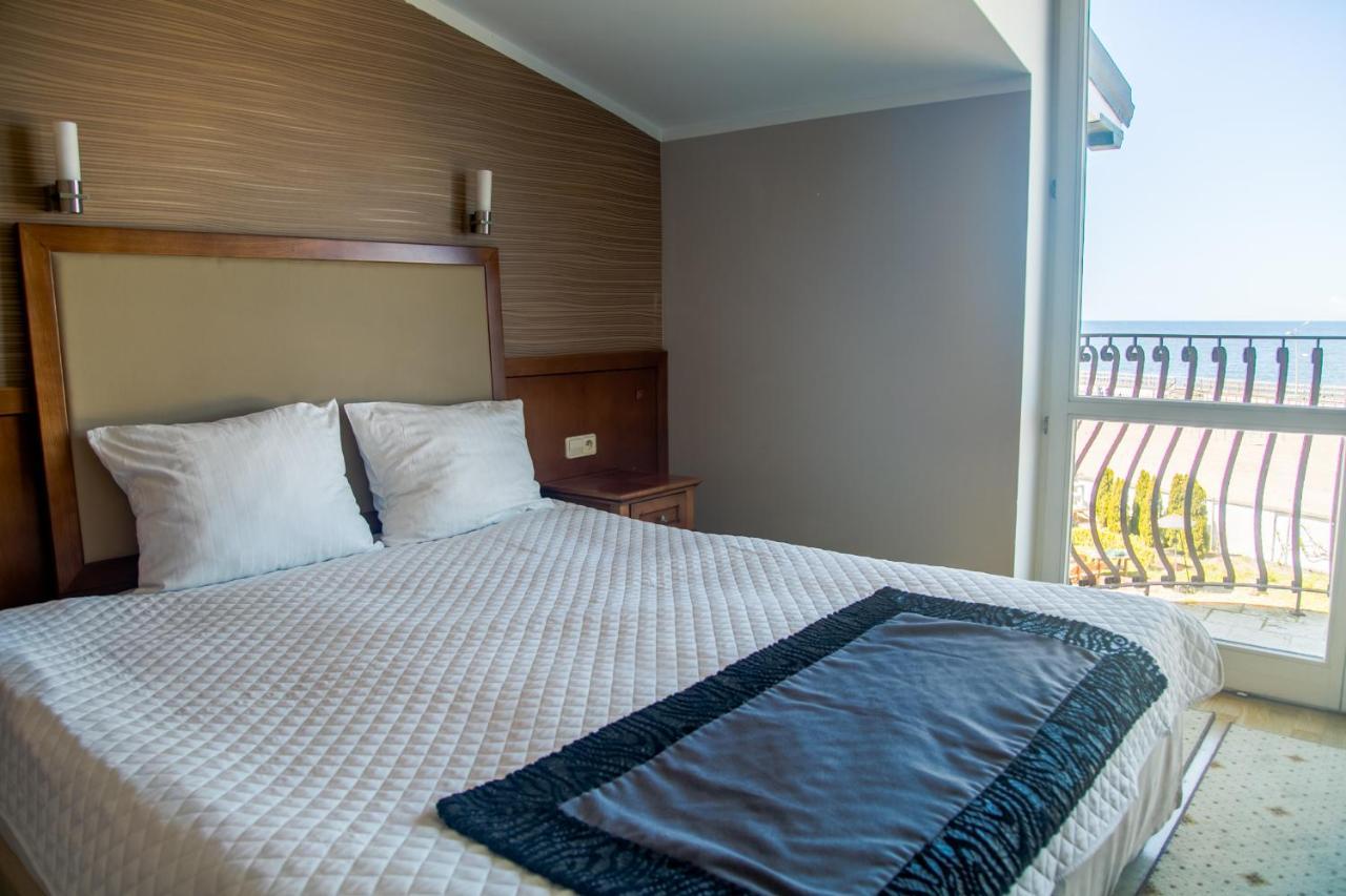 Hotel Apollo دارووفكو المظهر الخارجي الصورة