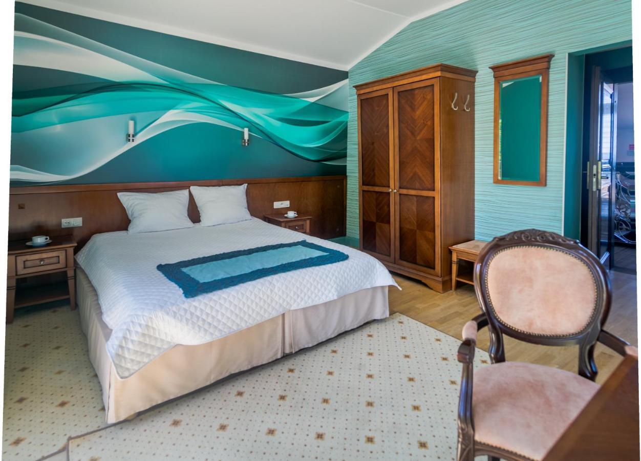 Hotel Apollo دارووفكو المظهر الخارجي الصورة