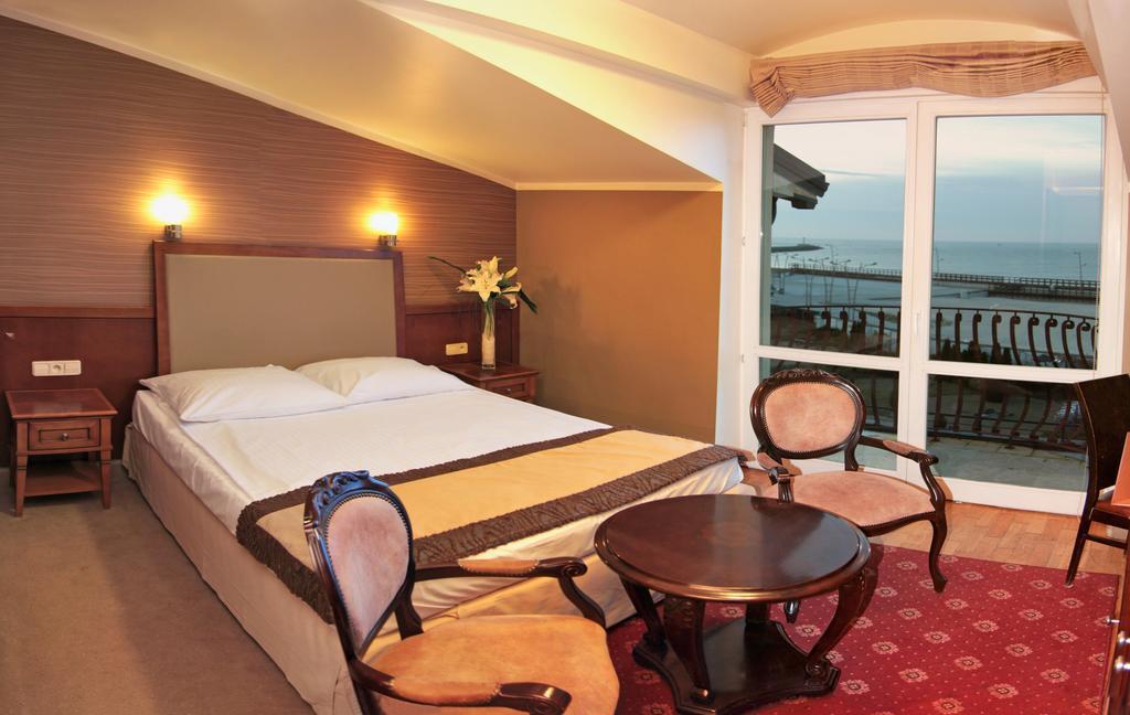 Hotel Apollo دارووفكو الغرفة الصورة