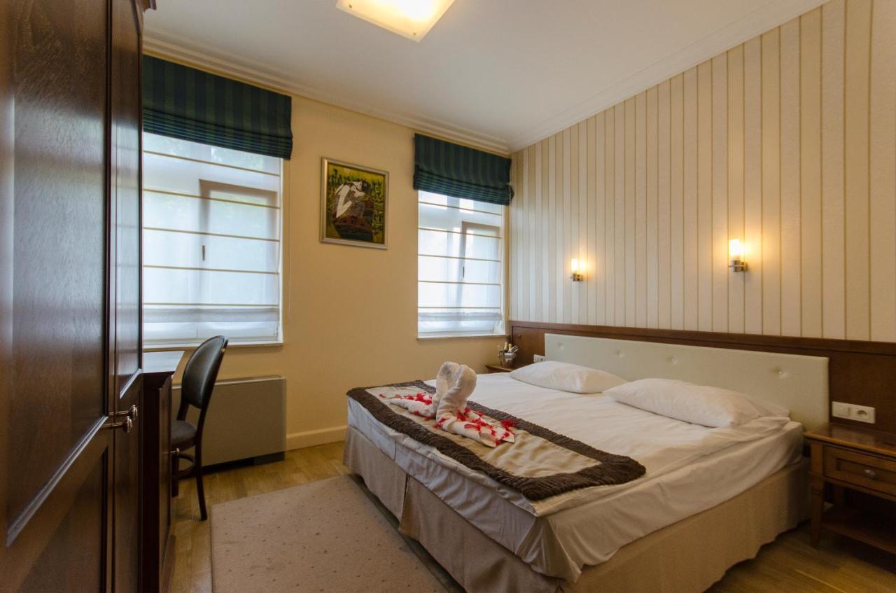 Hotel Apollo دارووفكو المظهر الخارجي الصورة