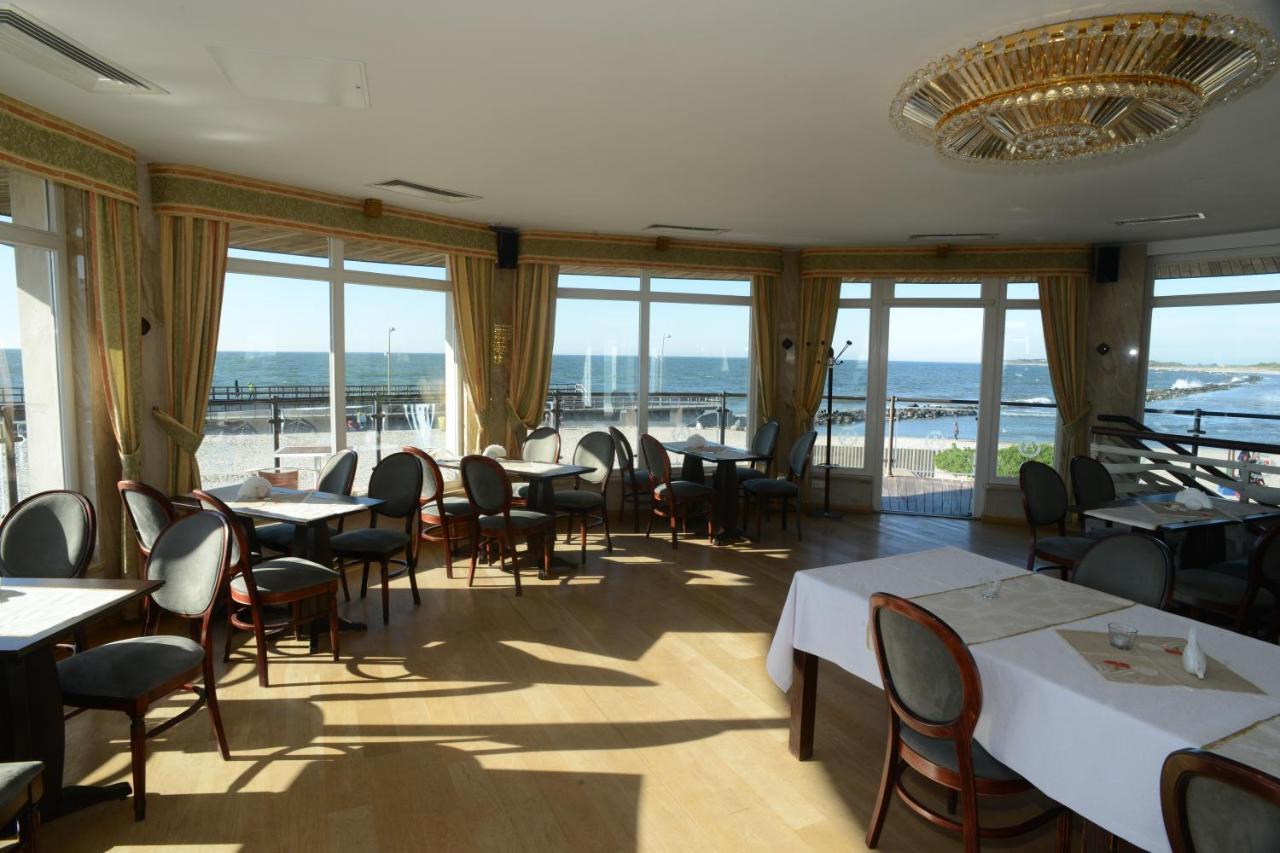 Hotel Apollo دارووفكو المظهر الخارجي الصورة